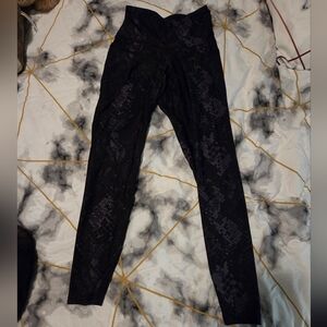 Old Navy Active Black Snake Pattern Leggings